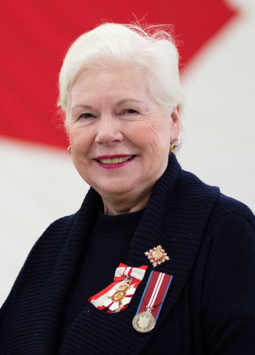Biography|Elizabeth Dowdeswell — The Gigiri Compound She Took on 1 January — photo 2