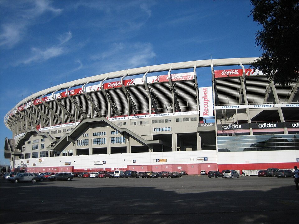 Soccer History | Estadio Monumental — Ten Blocks From the Final, a Detention Centre — photo 2