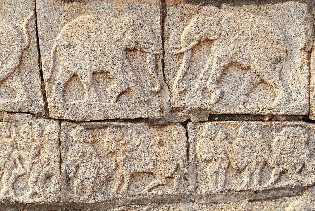 Dynastic History|Mahanavami Platform, Hampi — The Court's Stand, and the Six Months After