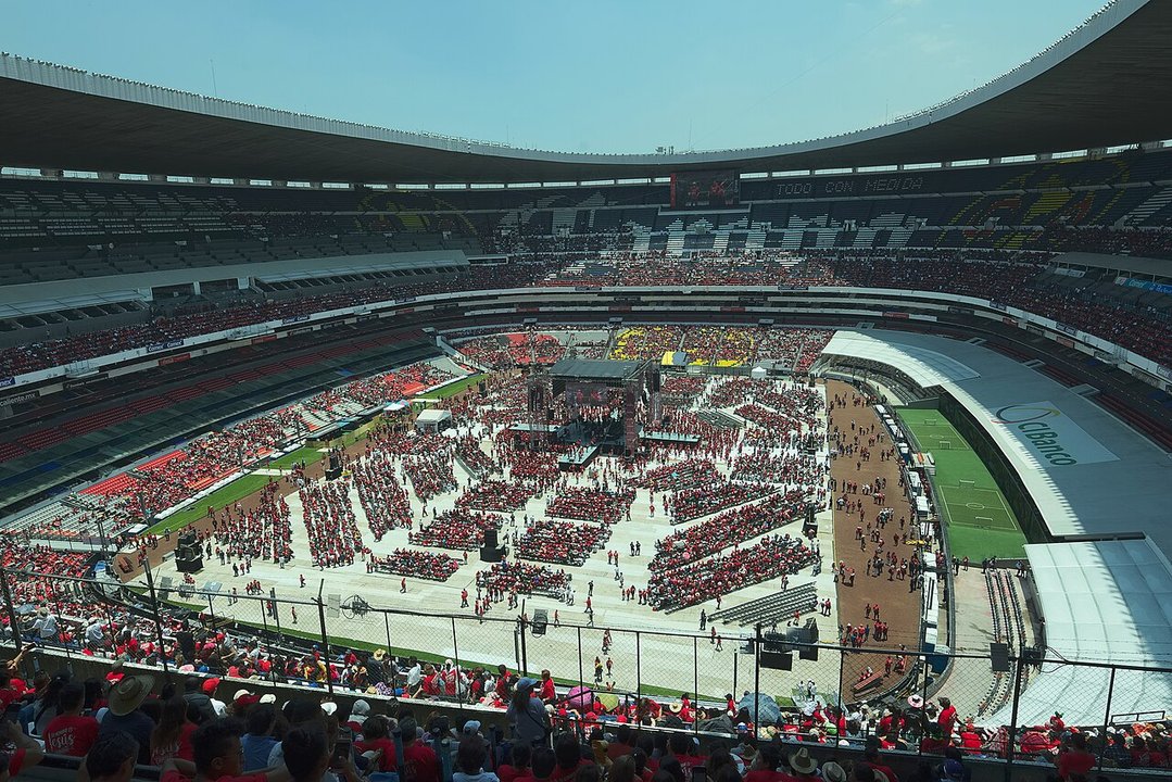 Soccer History | Estadio Azteca — The Linesman Saw It and the Rules Would Not Let Him Say So