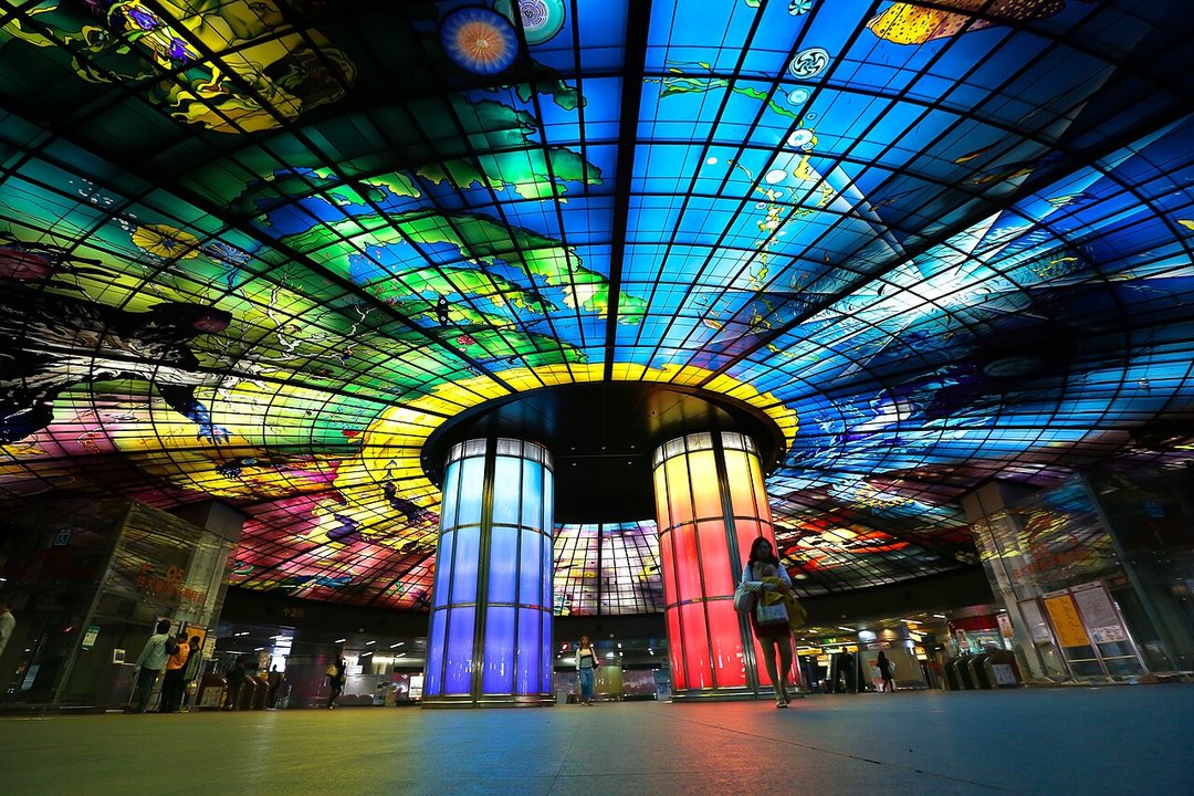 Black & White | Dome of Light, Formosa Boulevard — Harbour City's First Handover