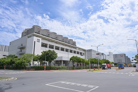 Semiconductor History | TSMC …