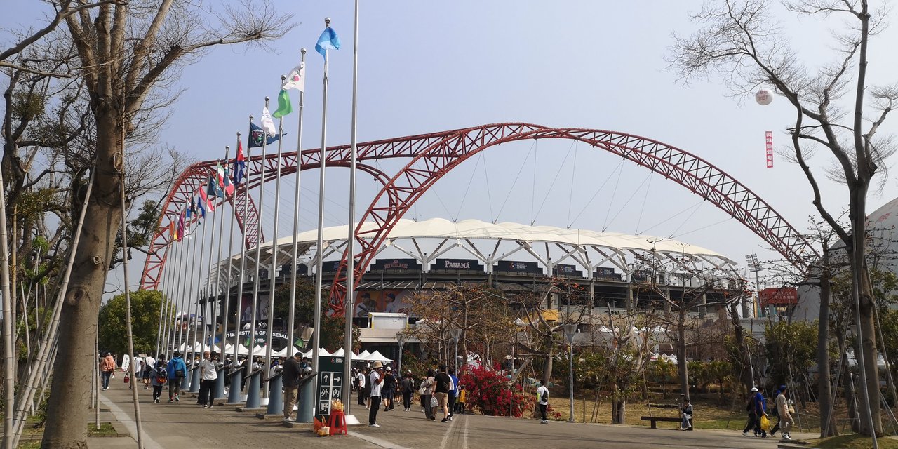 CPBL | The Loss That Gave Taiwan a Catchphrase (Taichung Intercontinental Baseball Stadium)