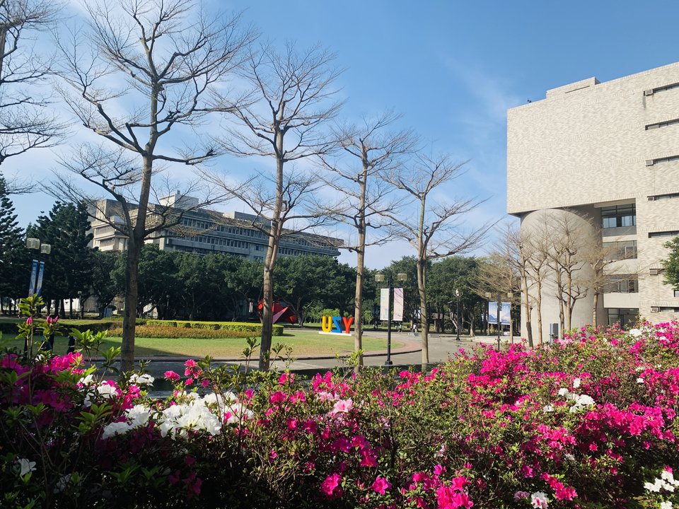 The Summer Temple Fair | Yuan Ze University — The Life He Was Living Before Daxi Called
