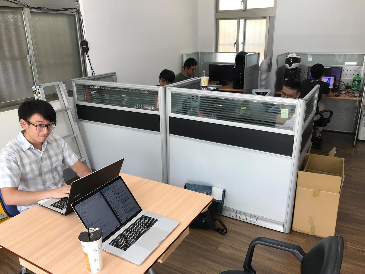 The co-founder of Metablox.co took a photo of his colleagues when he found his first IT company