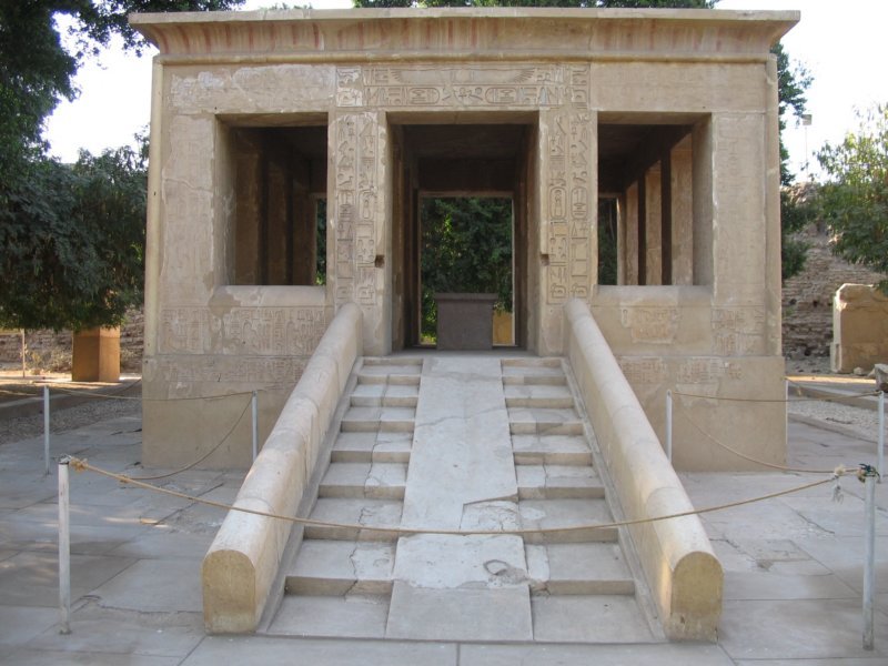 Dynastic History|Karnak Open-Air Museum — The Chapel That Came Out of a Pylon
