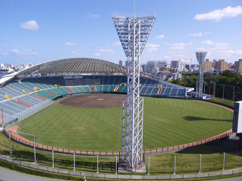 NPB History | 奥武山野球場 Onoyama Ballpark — 22万ドルの援助でできた沖縄初の球場