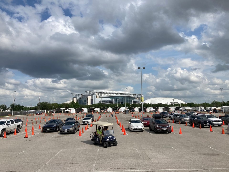 NFL History | NRG Stadium, Houston — A Roof That Moves Has to Be Set by Someone