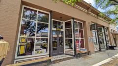 A Visit to the Painted Porch …