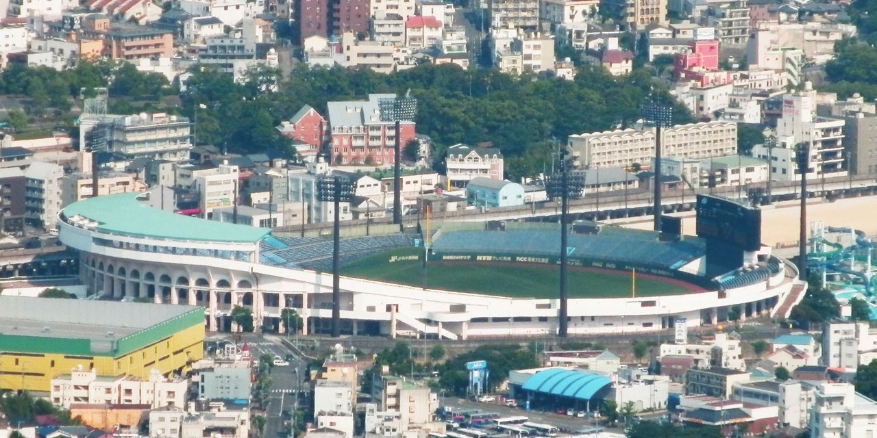 NPB History | Ohashi Stadium Site — The Monster Who Could Not Do It Twice