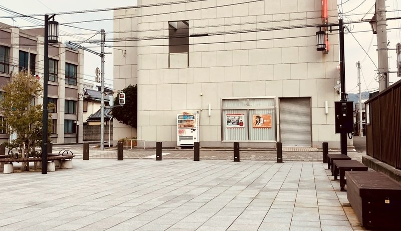 私を喰べたい、ひとでなし | 灘町ポケットパーク — The Past Spoken in a Small Square