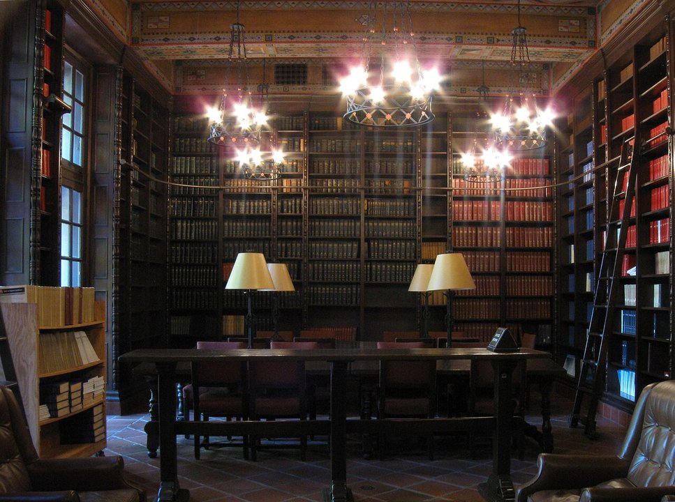Biography|Gordon Moore — The Gates Chemistry Rooms Where He Finished a Thesis on Infrared Light — photo 2