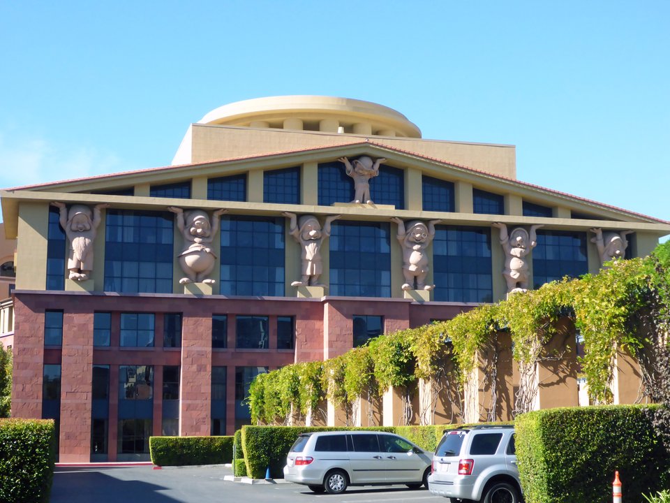 Biography | Michael Eisner — The Graves Building the Lot Raised While He Ran Disney