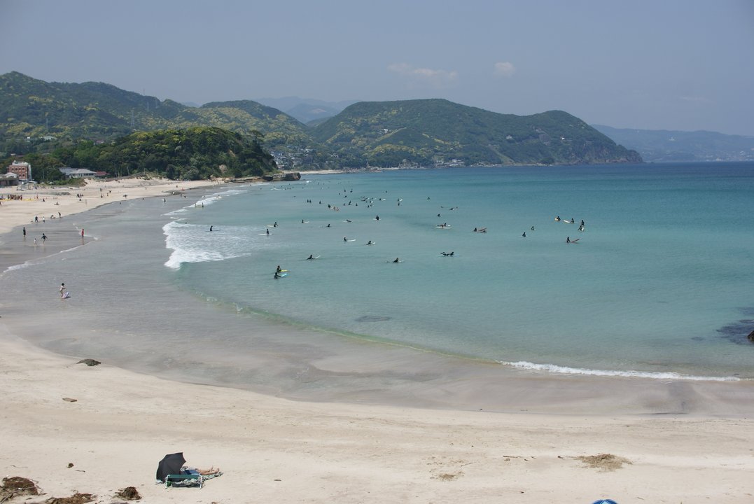 彼女、お借りします | 白浜大浜海水浴場 — 海風が嘘を追い詰める