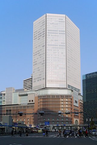 Hanzawa Naoki | 阪急うめだ本店 Hanky…