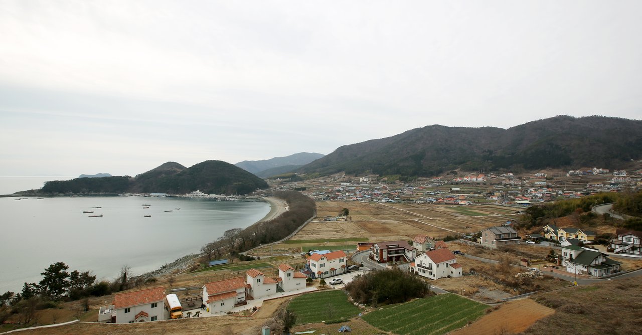 True Beauty | Seolli Skywalk — The Swing That Finished the First Date