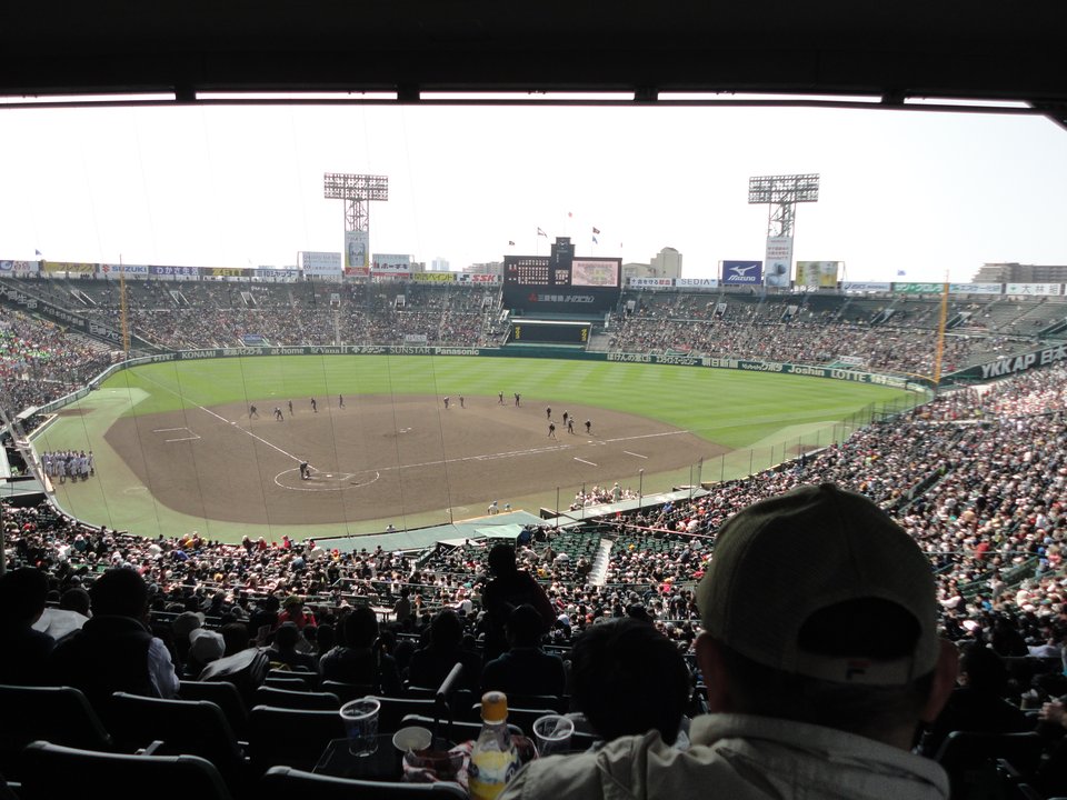 NPB History | 甲子園 マウンド Koshien Pitcher's Mound — 1985年の5番打者が胴上げされるまで38年