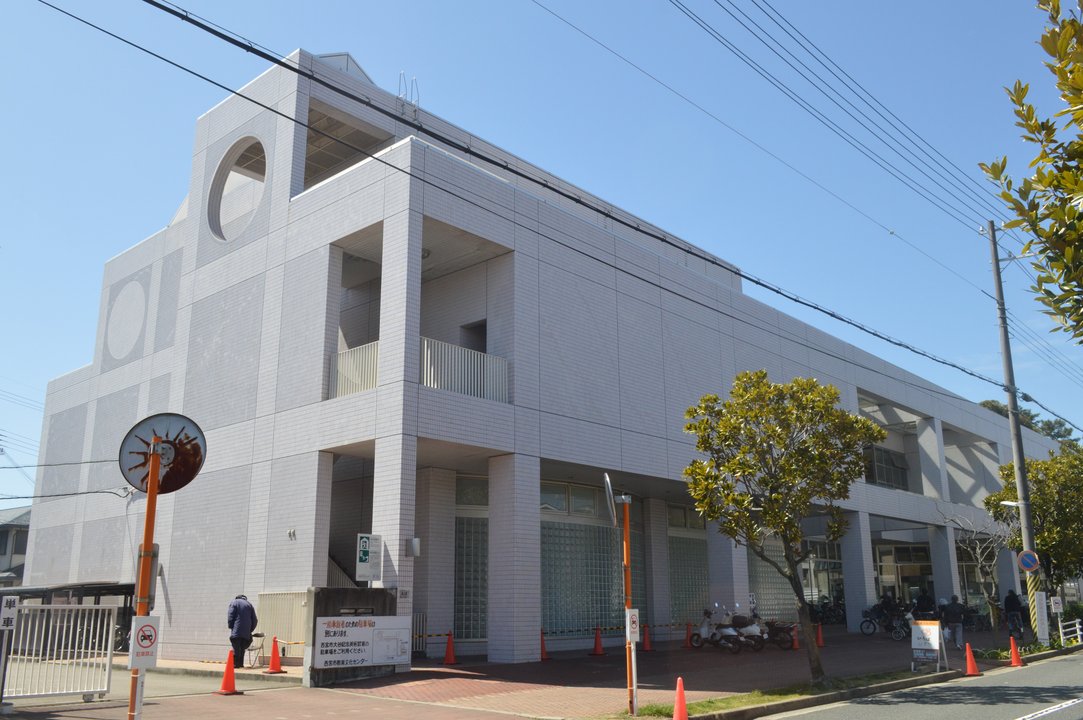 涼宮ハルヒの憂鬱 The Melancholy of Haruhi Suzumiya | 西宮市立中央図書館 Nishinomiya Central Library — 長門が選んだ一冊