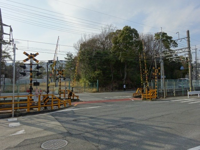 涼宮ハルヒの憂鬱 | 水道路踏切 — ハルヒが自分の小ささを語った場所