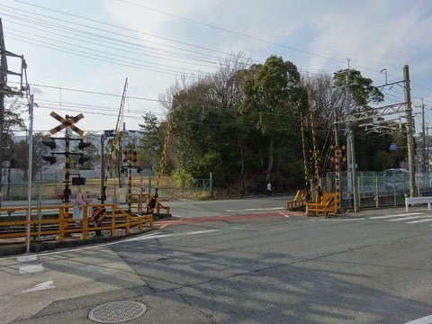 涼宮ハルヒの憂鬱 | 水道路踏切 — ハルヒが自分の小ささ…