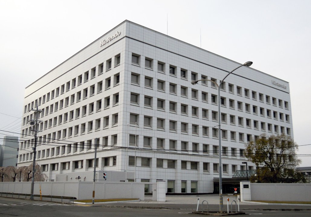 Technology History | 上鳥羽鉾立町 11-1 — Mario Is Run by 3,084 People