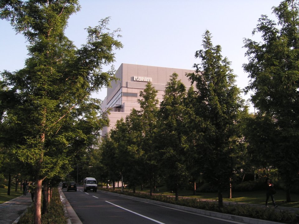 Semiconductor History | ROHM Kyoto — A Resistor Maker Builds a Chip Line