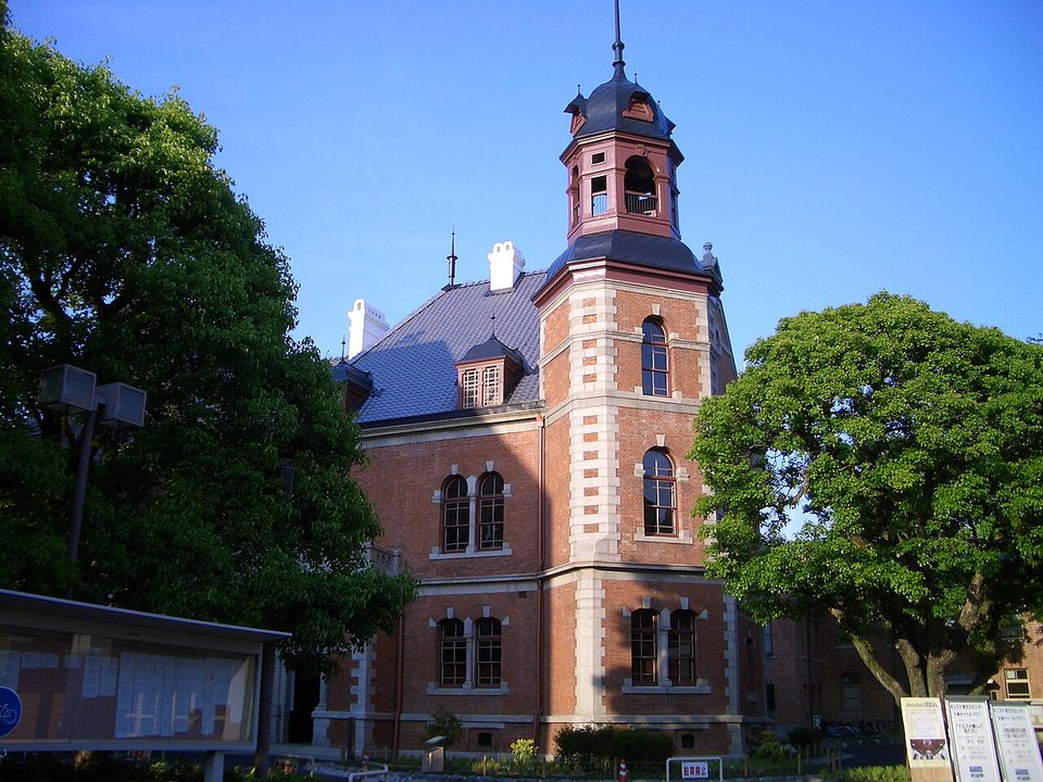 Biography|Makoto Uchida — The Theology Degree He Took Beside This Chapel