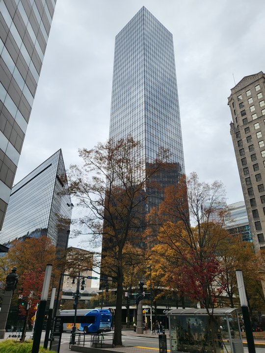 Biography | Chuck Robbins — The Bank Tower Where He Wrote Code Before He Sold Networks