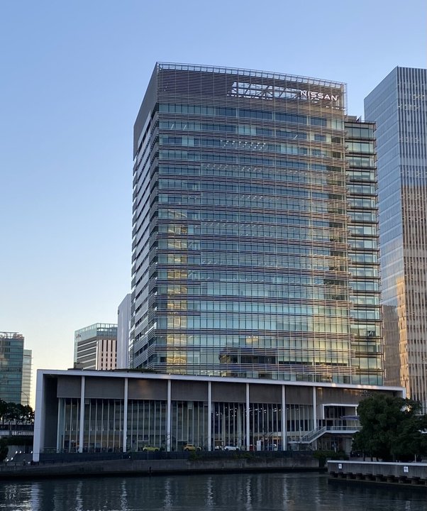 Biography|Makoto Uchida — He Left This Tower on the Last Day of March — photo 2