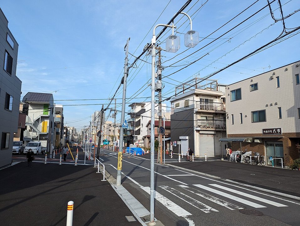 僕の心のヤバイやつ The Dangers in My Heart | 洗足の住宅街 Senzoku Residential Streets — ゆっくり歩いた帰り道