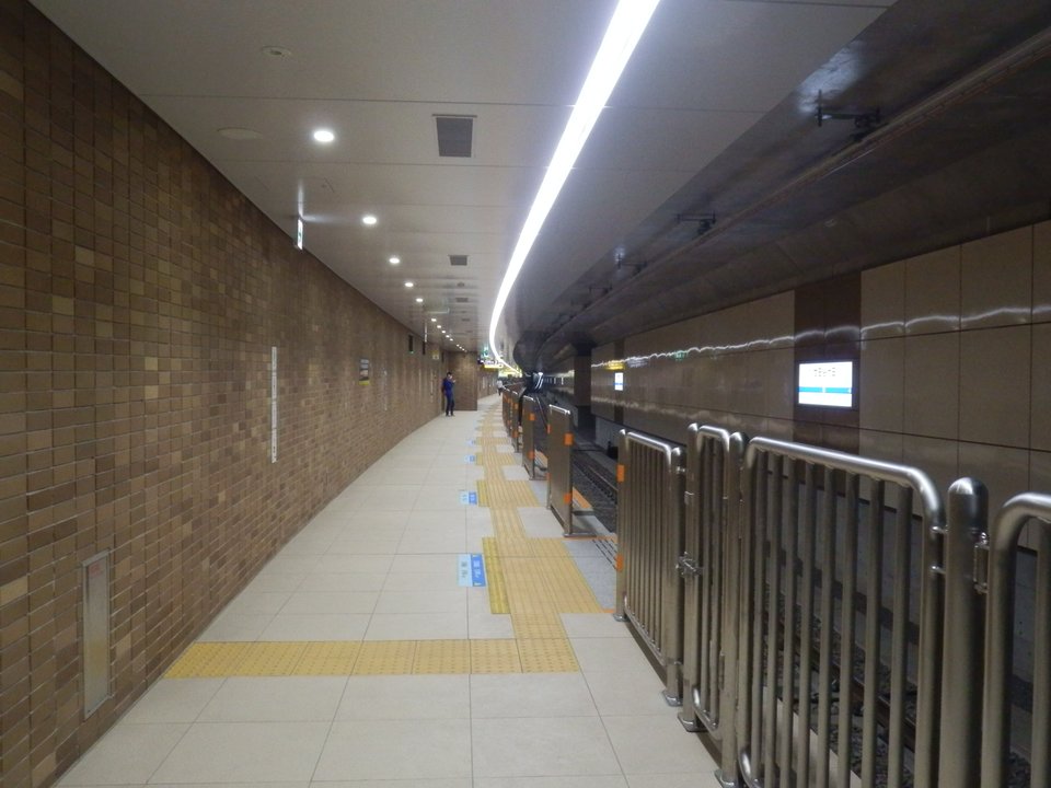 silent | 世田谷代田駅 Setagaya-Daita Station — The Voice That Could Not Reach