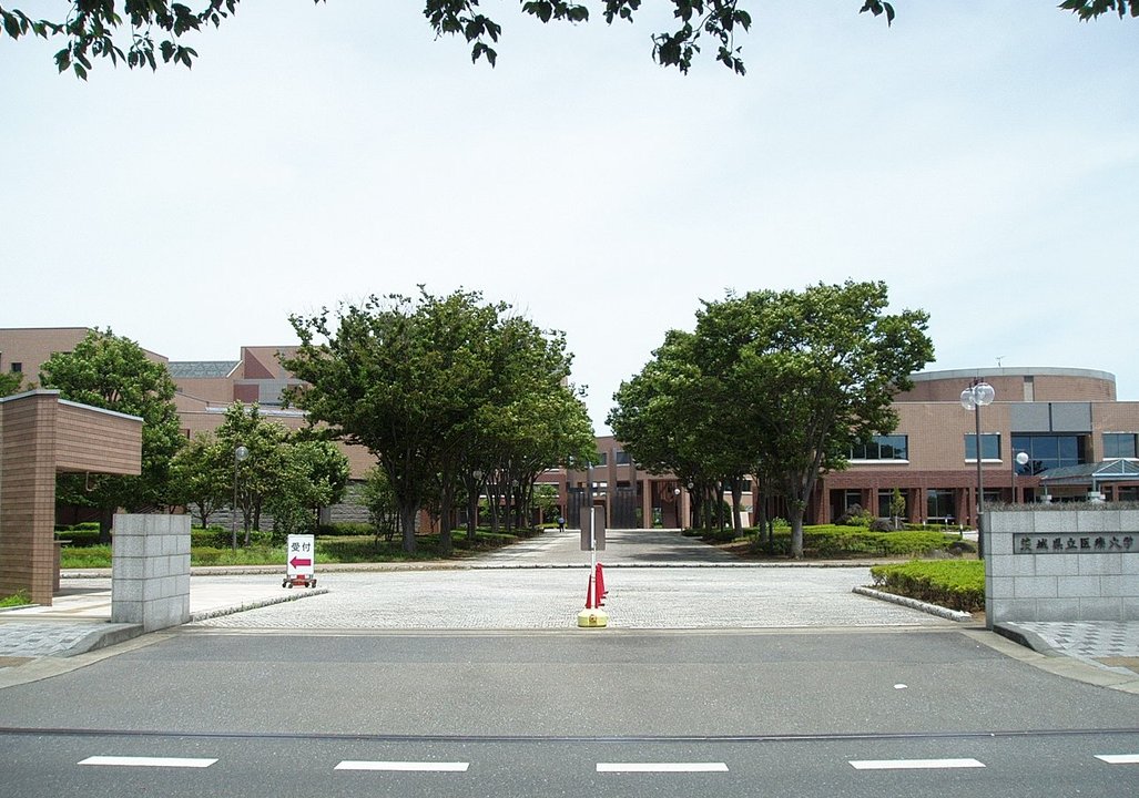J-Drama Pilgrimage | 民王 Tamiou (2015) — 茨城県立医療大学 / Hayaseyama University
