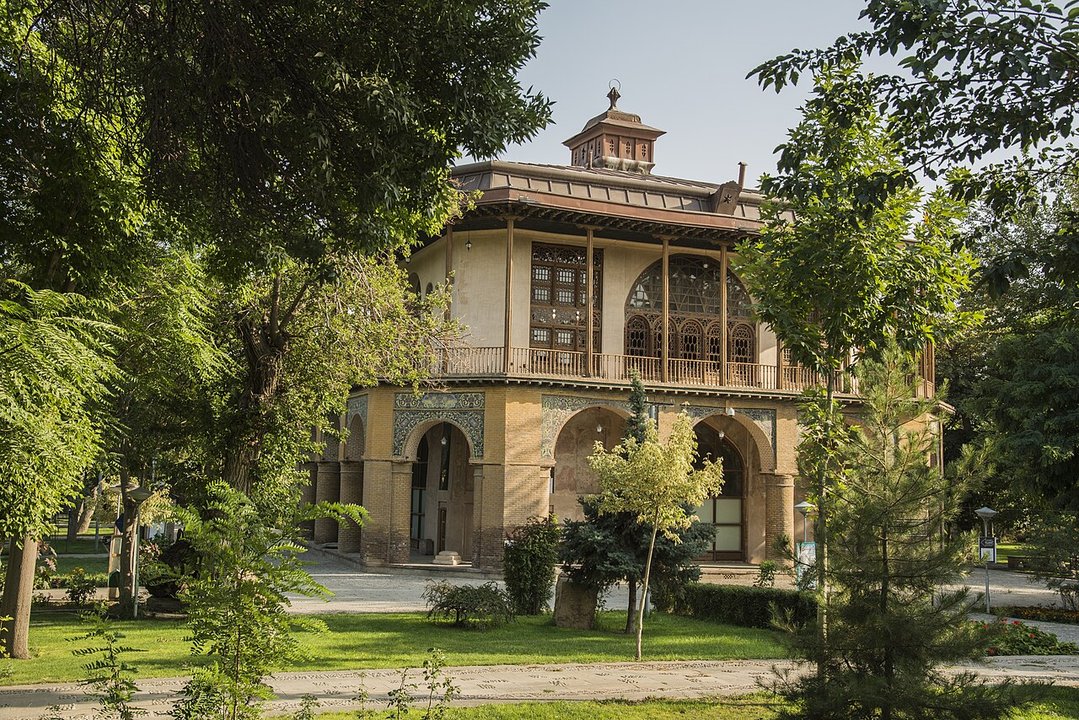 Dynastic History|Chehel Sotun, Qazvin — The Capital Moved Out of Ottoman Reach
