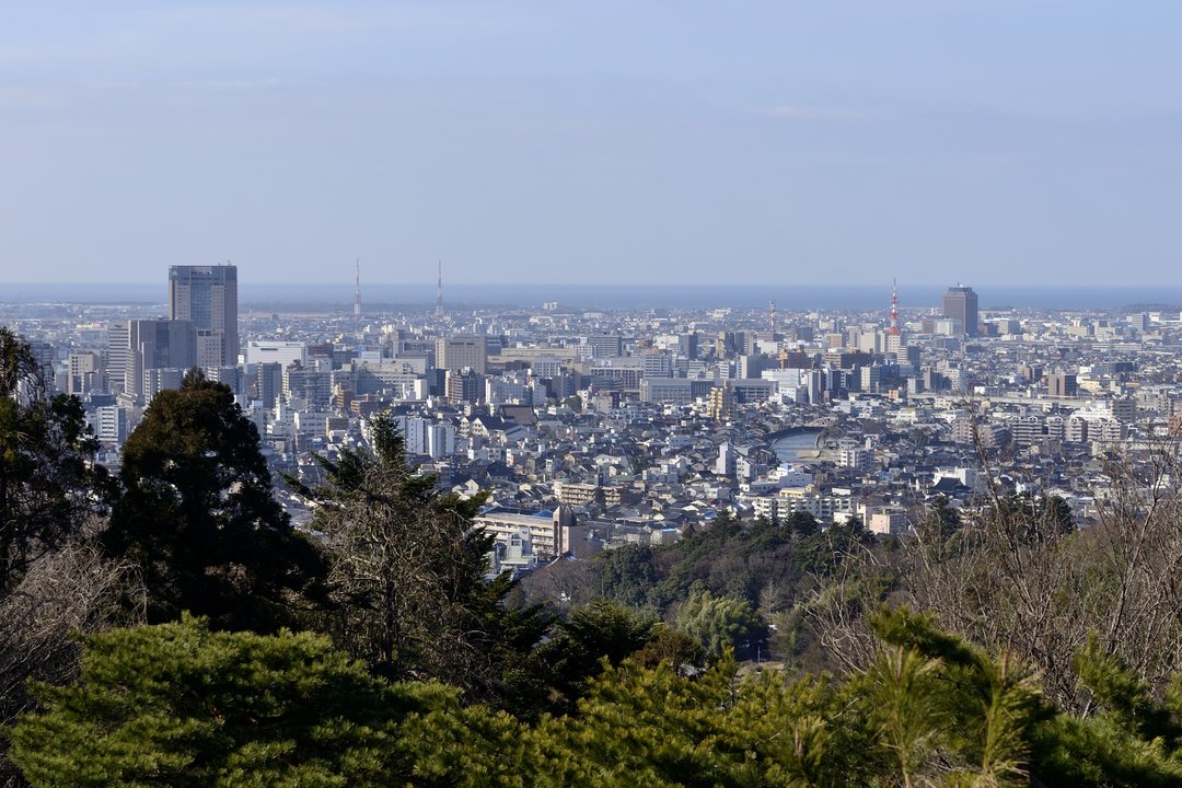 青春ブタ野郎はバニーガール先輩の夢を見ない | 望湖台（卯辰山公園） — 夜景の中の短いデート