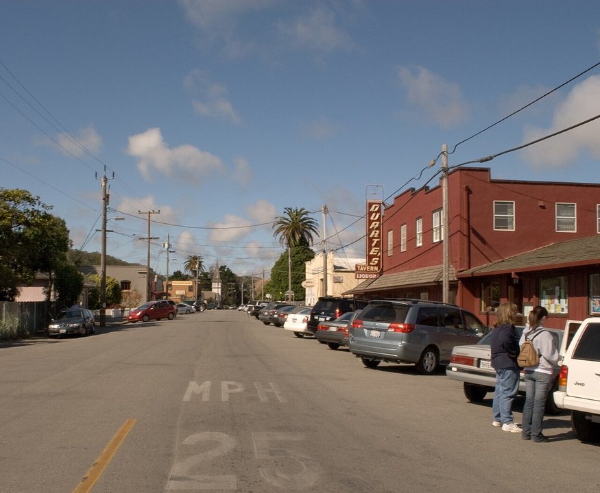 Biography|Gordon Moore — The Williamson Store on Stage Road Where the Sheriff's Son Grew Up