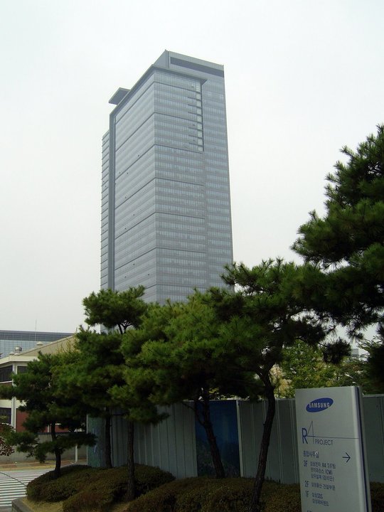 Semiconductor History | 수원, 1969 — The Television Factory That Turned Into a Memory Company