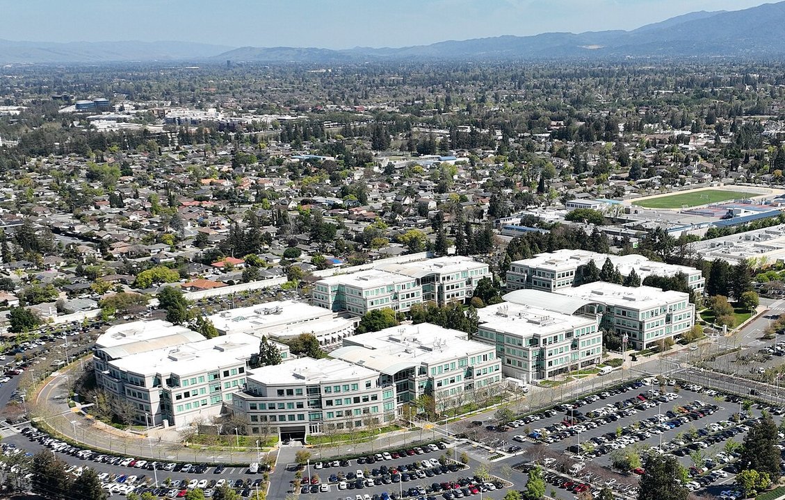 Biography | Tim Cook — The Cupertino Campus Where the Board Named Him Chief Executive