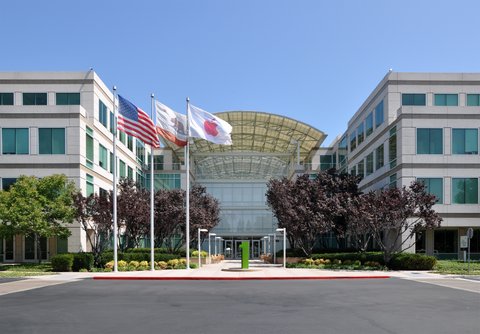 Biography | Tim Cook — The Da…