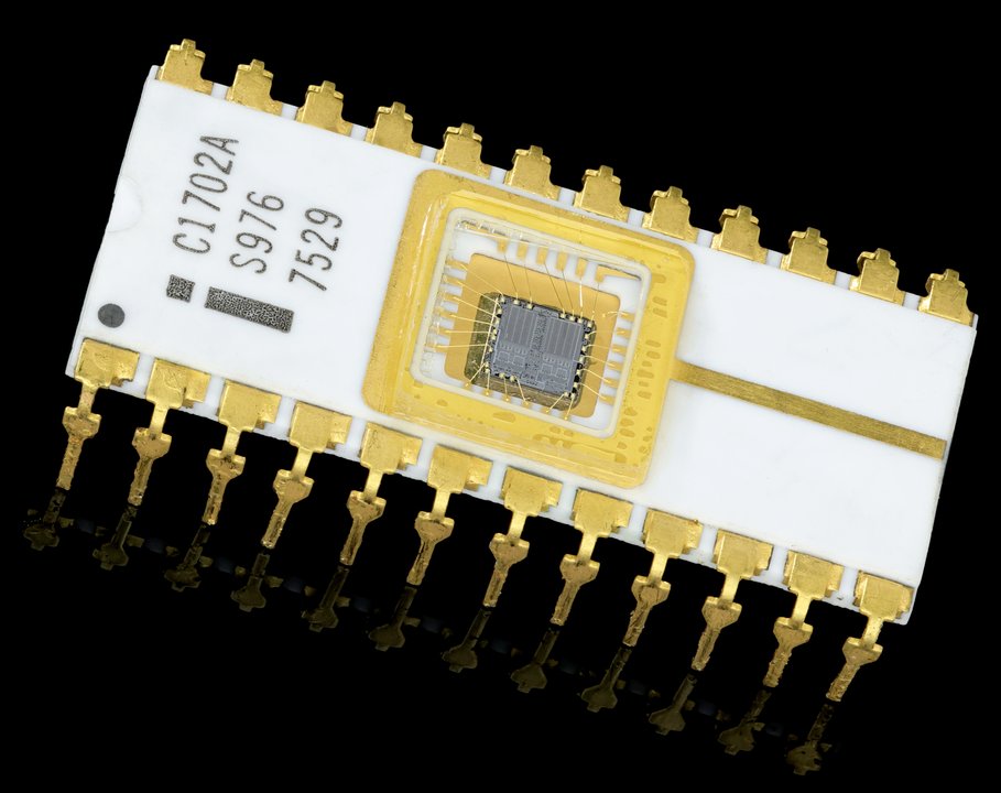 Semiconductor History | 365 East Middlefield Road, 15 June 1970 - The Memory Chip You Could Erase and Try Again