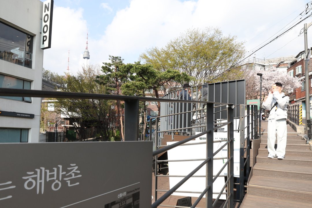 When the Camellia Blooms | Sinheung Market, Haebangchon — Ongsan's Seoul