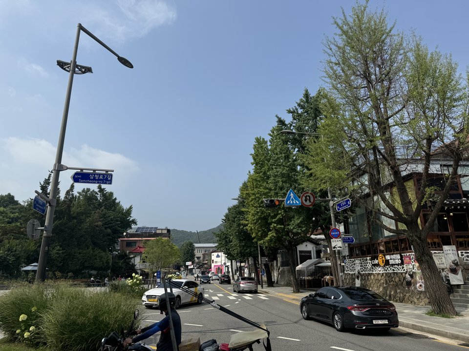 Reborn Rich | Gallery K.O.N.G., Samcheong-dong — Mo Hyun-min's Gallery