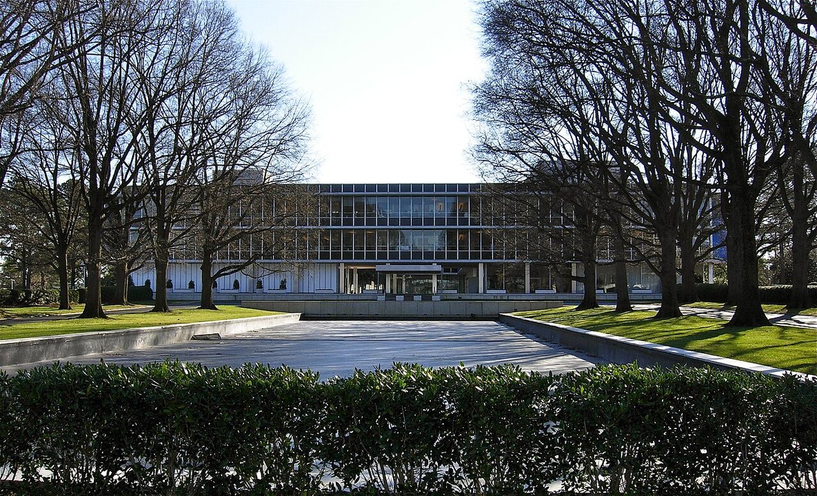 Finance History | 6601 West Broad Street — Philip Morris Companies Took a Name Built for a Holding Company