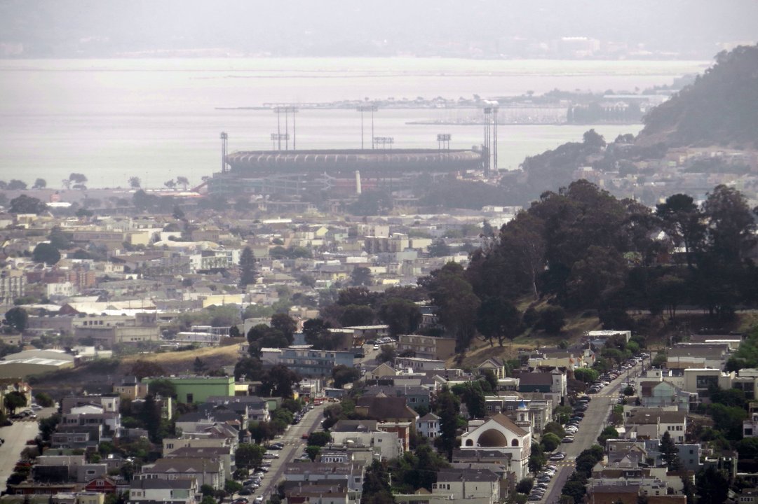 MLB | The World Series That Stopped for an Earthquake (Candlestick Park site, San Francisco)