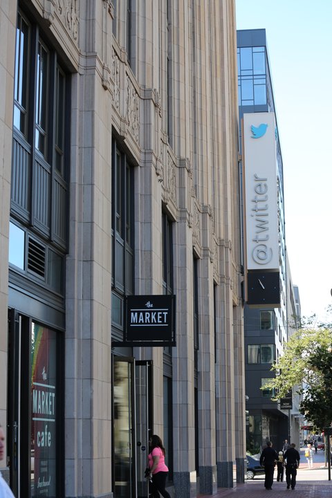 Elon Musk Closed the $44 Billion Twitter Deal Here — photo 2