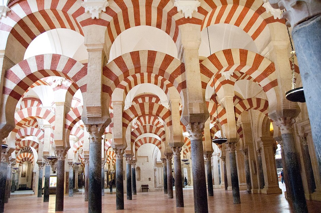 Dynastic History | Great Mosque of Córdoba, the Eastern Naves — The Chamberlain Built, the Caliph Did Not Appear