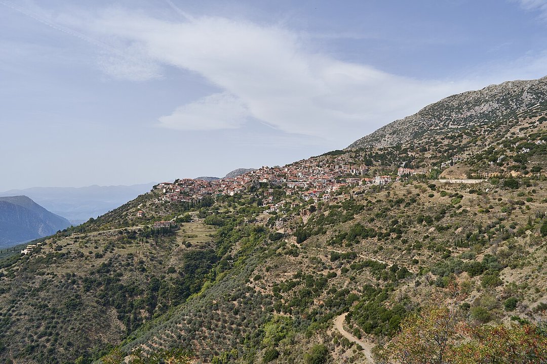 Descendants of the Sun | Arachova — Uruk's Streets Are a Greek Ski Town