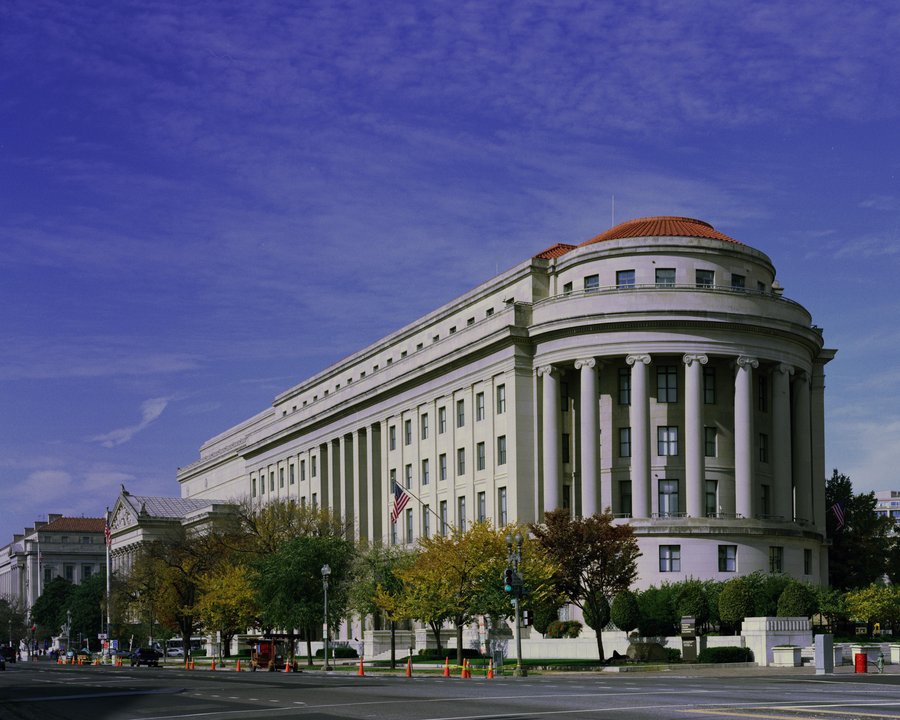 Semiconductor History | 600 Pennsylvania Avenue, 4 August 2010 — The Order That Put Limits on Intel's Power