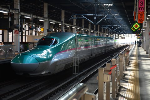 呪術廻戦 | 盛岡駅・新幹線ホーム — Two Train…