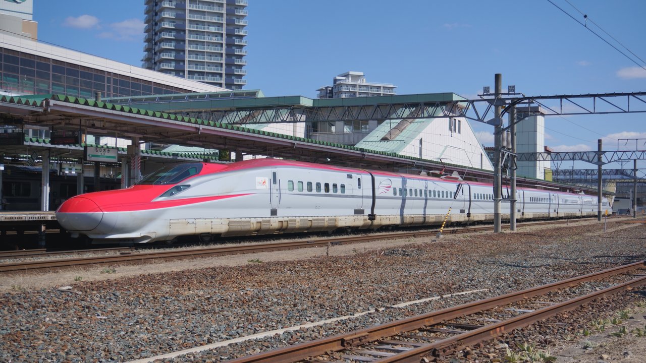 呪術廻戦 | 盛岡駅・新幹線ホーム — Two Trains Become One — photo 2