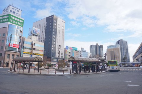 3月のライオン | 盛岡駅東口 — 白い嵐へ向かう北の玄関